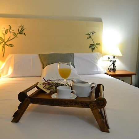 Hostal Toribio Galaroza Zewnętrze zdjęcie