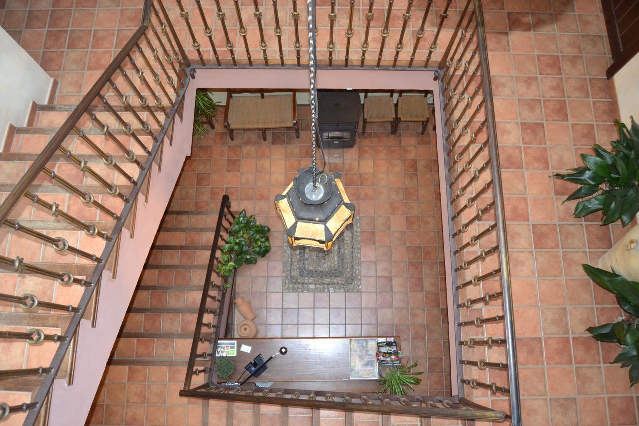 Hostal Toribio Galaroza Zewnętrze zdjęcie