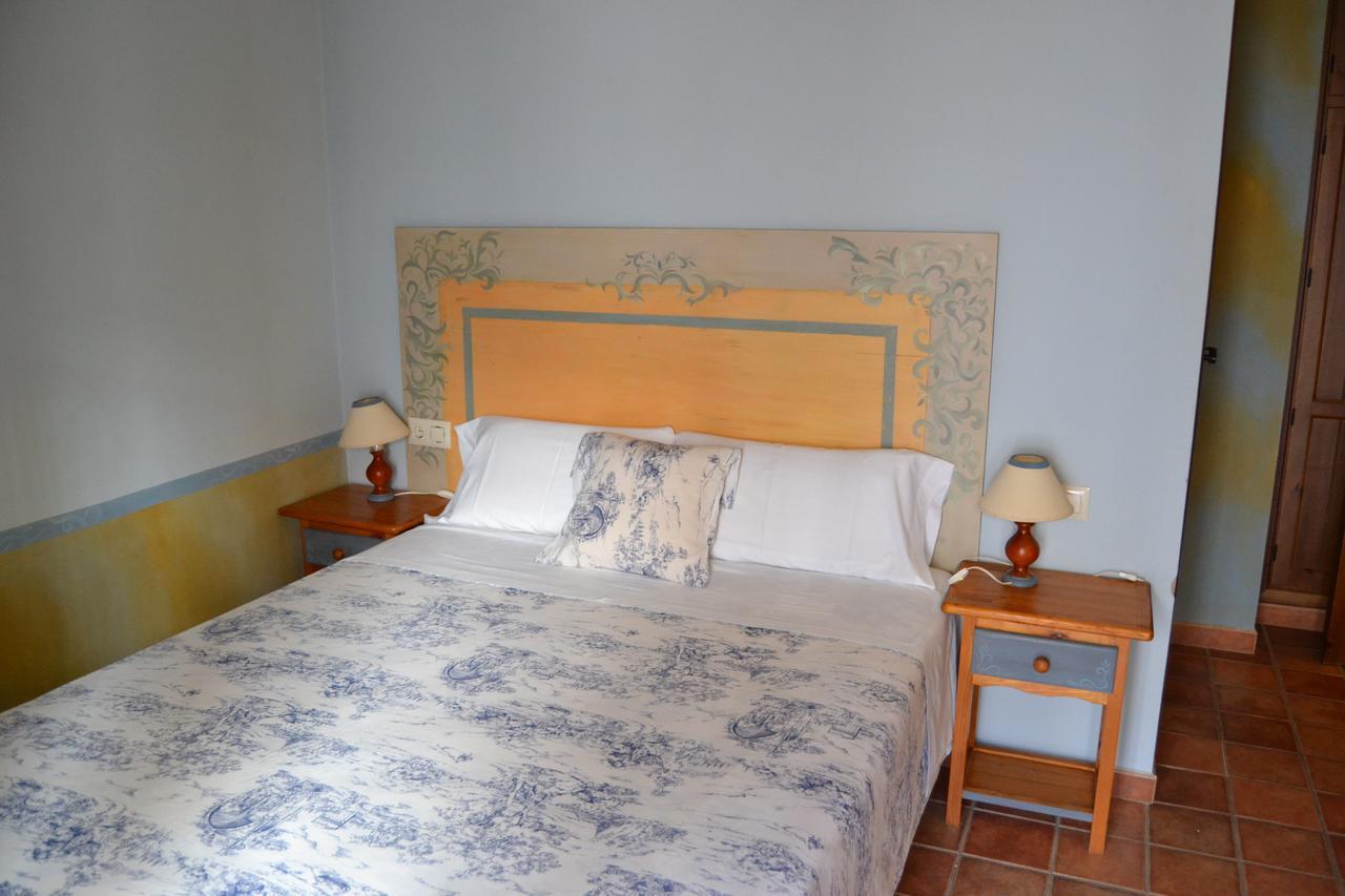Hostal Toribio Galaroza Zewnętrze zdjęcie