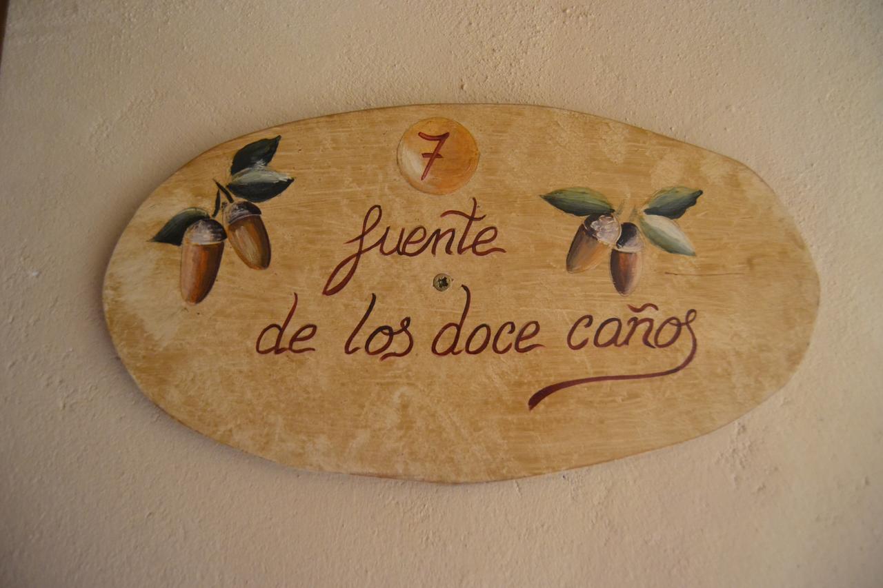Hostal Toribio Galaroza Zewnętrze zdjęcie